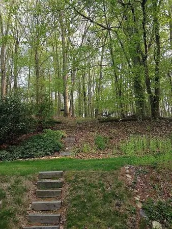 $778,500 | 492 Howellville Road, Berwyn, PA 19312