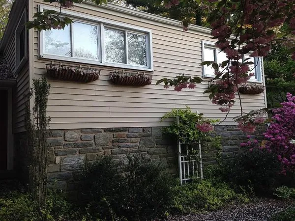 $778,500 | 492 Howellville Road, Berwyn, PA 19312