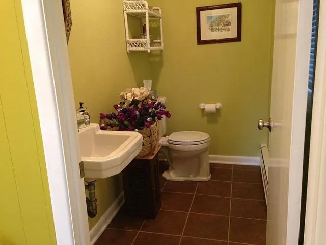 $778,500 | 492 Howellville Road, Berwyn, PA 19312