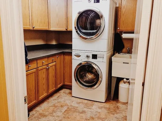 $778,500 | 492 Howellville Road, Berwyn, PA 19312