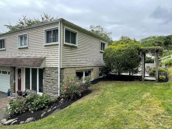 492 Howellville Road Berwyn, PA 19312 - Photo 6 of 55