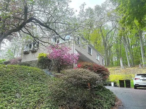 $778,500 | 492 Howellville Road, Berwyn, PA 19312