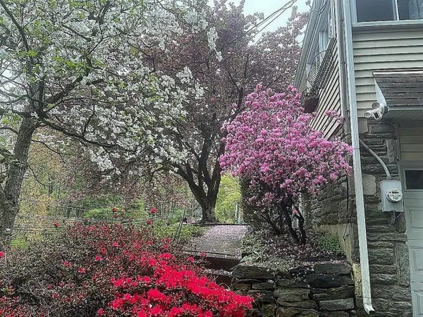 $778,500 | 492 Howellville Road, Berwyn, PA 19312