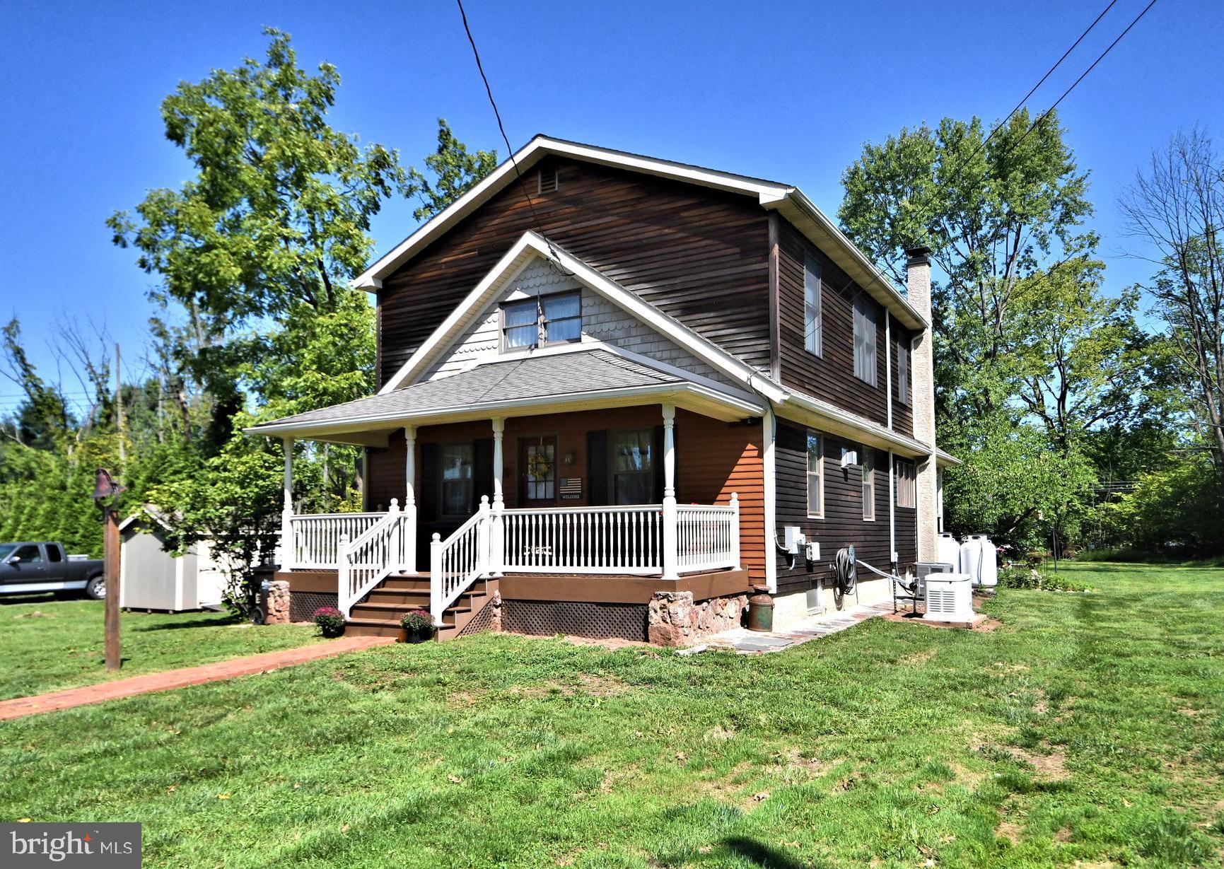 32 Vincent Road Phoenixville, PA 19460 - Photo 3 of 39 Gallery Image 3