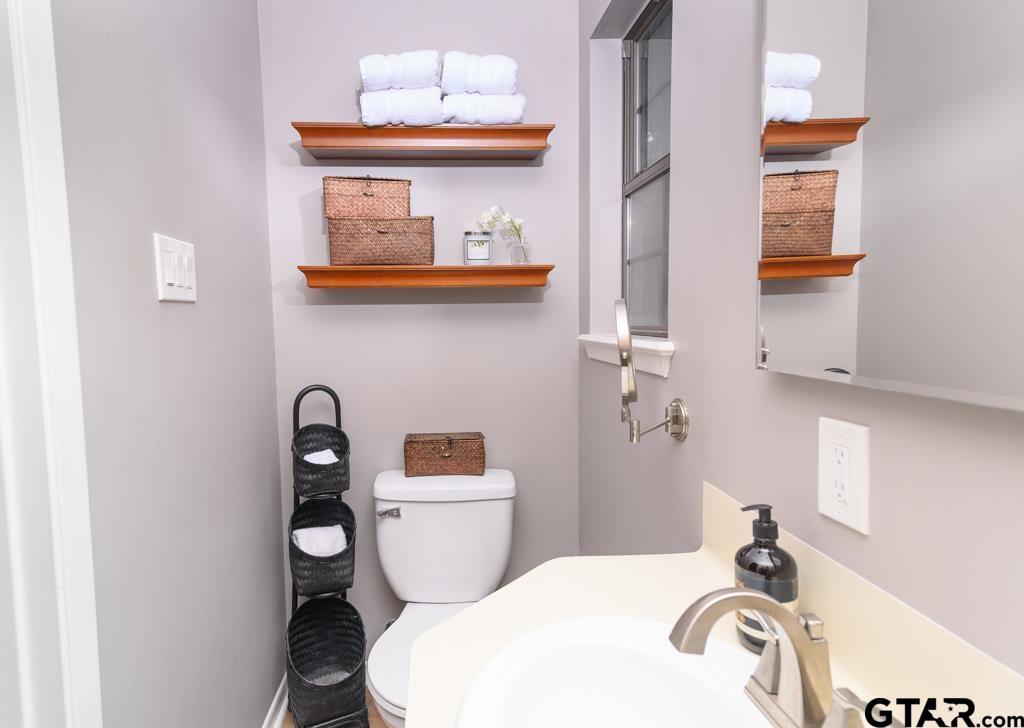 327 Dailey Road Crockett, TX 75835 - Photo 9 of 30