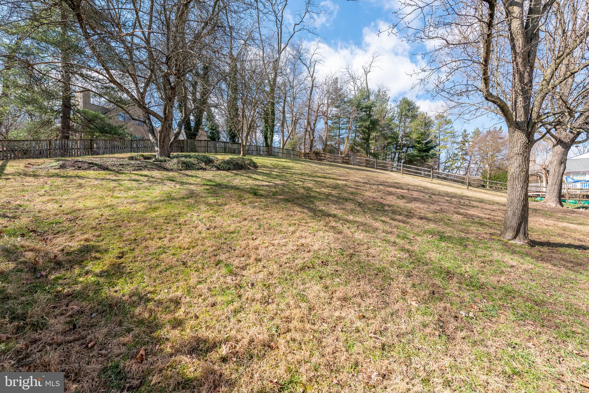 9461 Dunloggin Road Ellicott City, MD 21042 - Photo 40 of 44 Yard