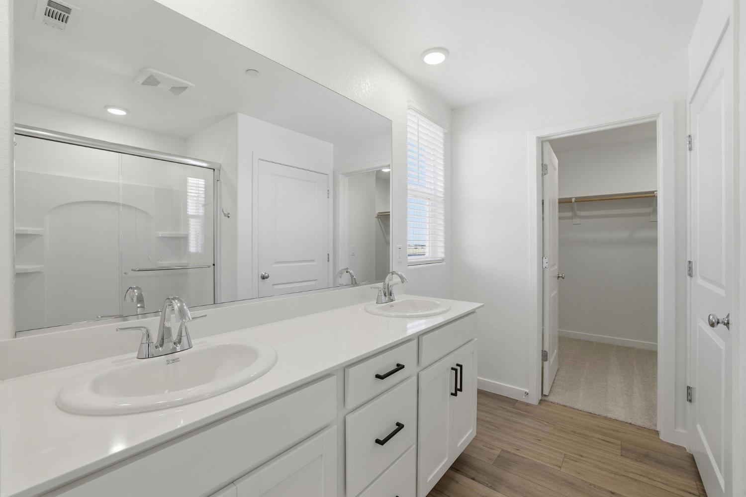 1251 Leonhardt Loop Lincoln, CA 95648 - Photo 9 of 11