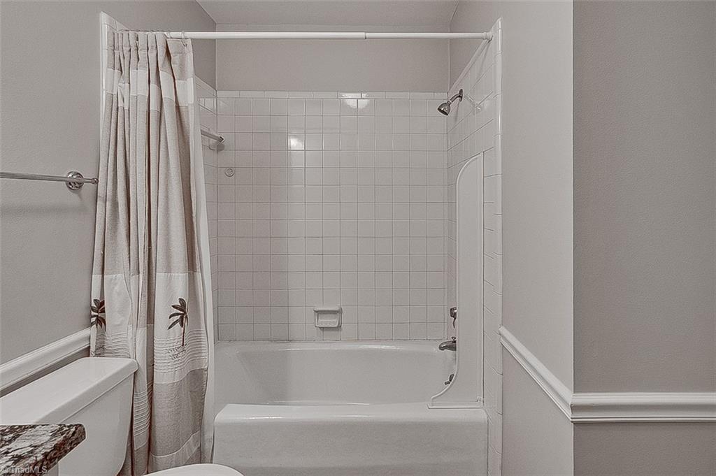 621 Mountain Road Asheboro, NC 27205 - Photo 28 of 45 Hall Bath Upper Level