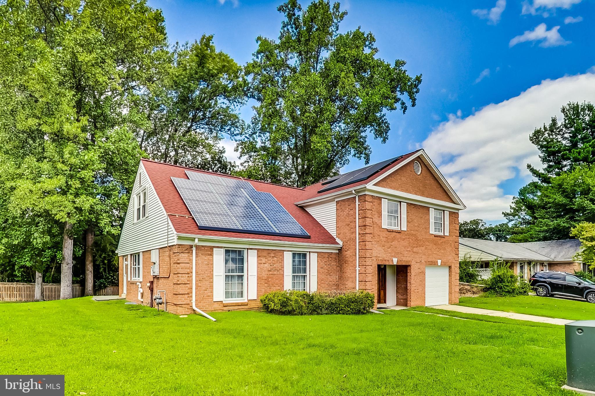 8403 Postoak Road Potomac, MD 20854 - Photo 2 of 28