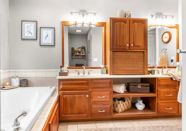 $590,000 | 9095 Marsh Creek Circle, Galesburg, MI 49053