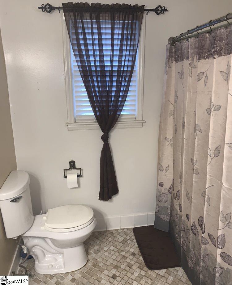 113 Riley Road Greenville, SC 29611 - Photo 15 of 30 Gallery Image 15