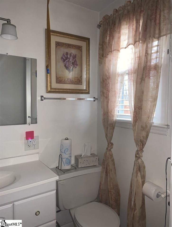 113 Riley Road Greenville, SC 29611 - Photo 16 of 30 Gallery Image 16