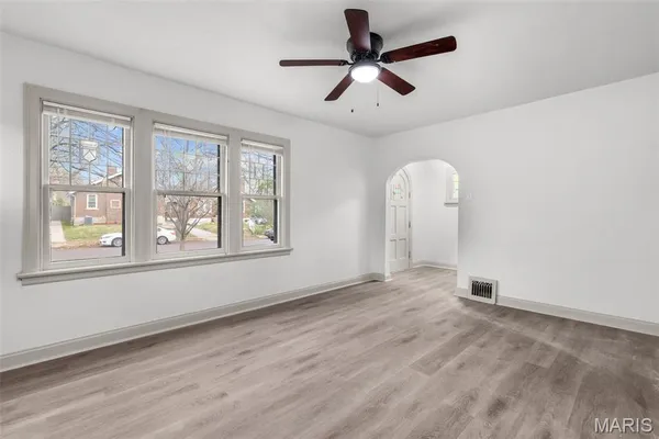 $199,900 | 2483 Hartland Avenue, St. Louis, MO 63114