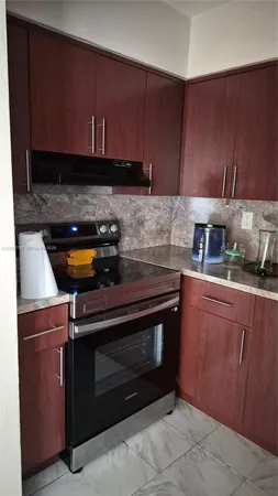 $1,600 | 7220 Pembroke Road, Unit 8, Miramar, FL 33023