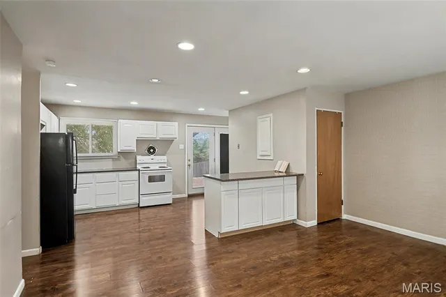 $1,850 | 1040 Bluefield Drive, Florissant, MO 63033