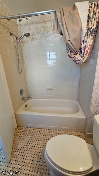 501 Red Crest Lane Somerville, NJ 08876 - Photo 15 of 24 a bathroom with a sink and a mirror