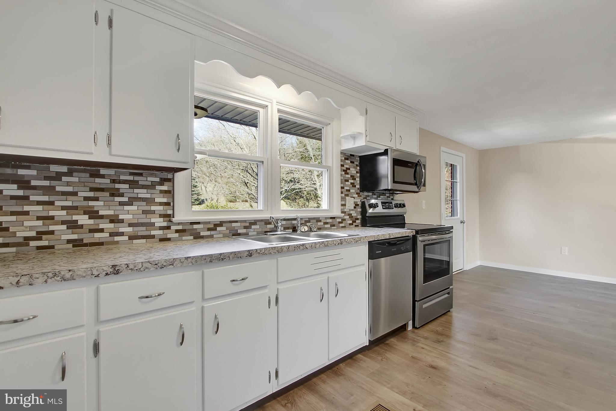 448 Fuhrman Mill Road Hanover, PA 17331 - Photo 10 of 27 Kitchen