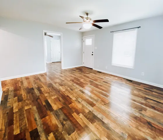 $1,275 | 1137 Main Street, Clarksville, TN 37040