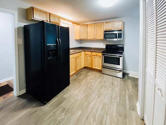 $1,275 | 1137 Main Street, Clarksville, TN 37040