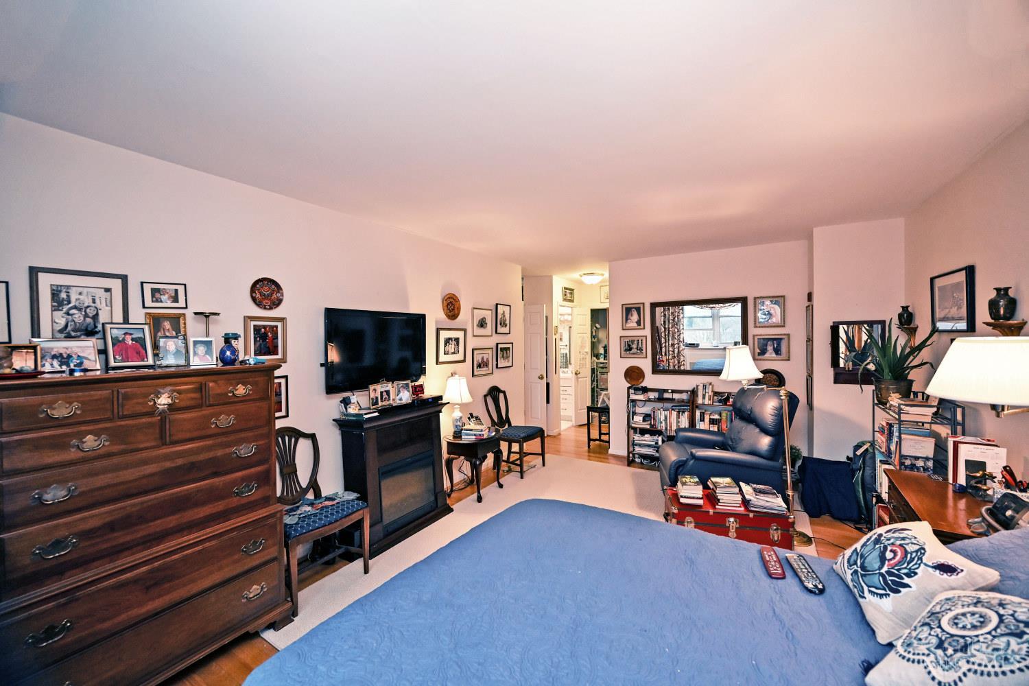 2444 Madison Road, Unit 1209 Cincinnati, OH 45208 - Photo 25 of 43 Gallery Image 25