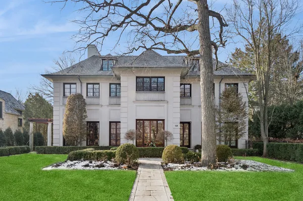 $4,499,000 | 528 Roslyn Road, Kenilworth, IL 60043