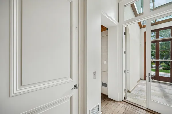 $4,499,000 | 528 Roslyn Road, Kenilworth, IL 60043