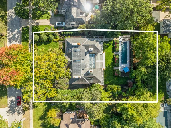 $4,499,000 | 528 Roslyn Road, Kenilworth, IL 60043