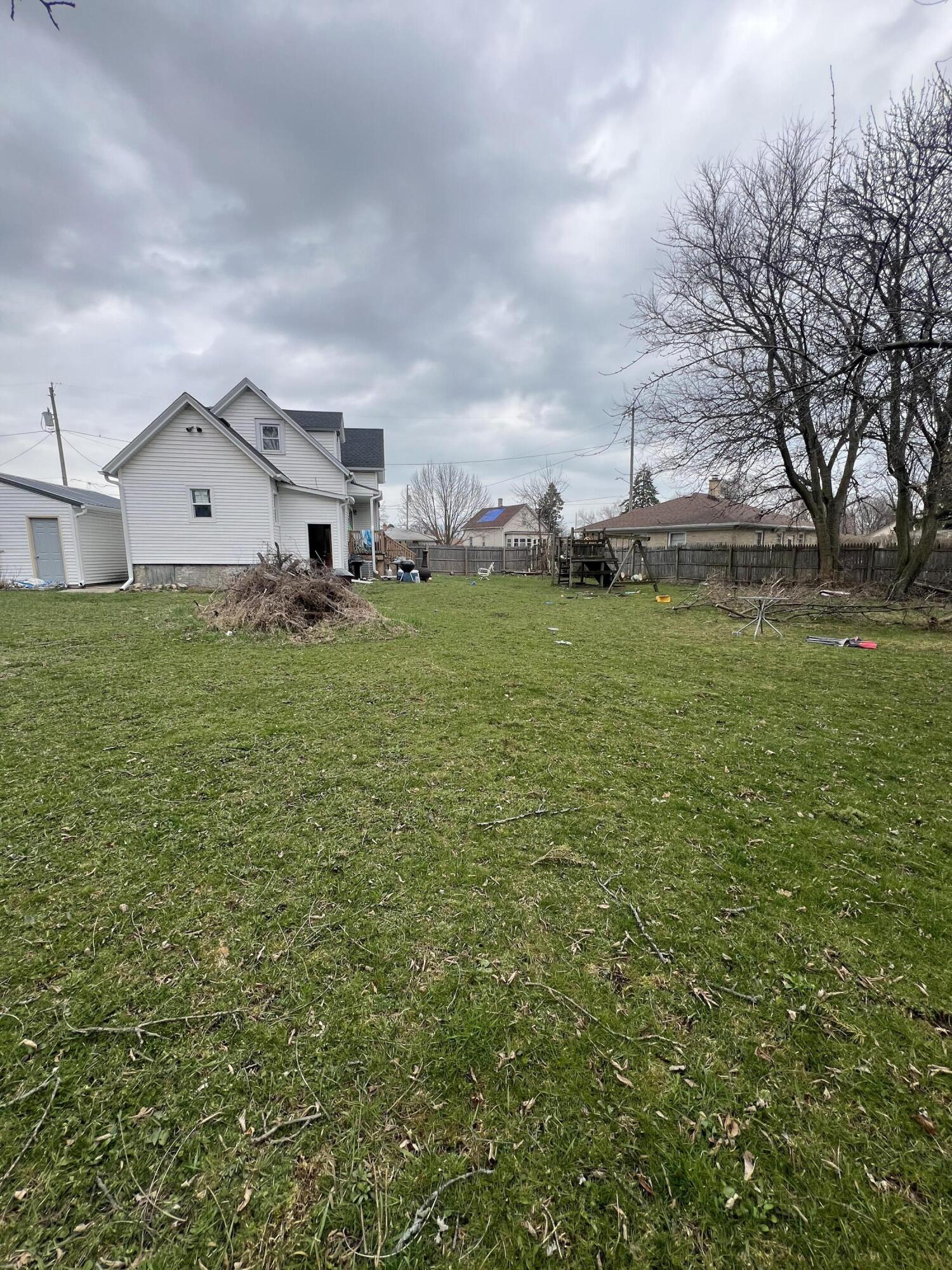 1925 Rapids Drive Racine, WI 53404 - Photo 4 of 14 Back of home