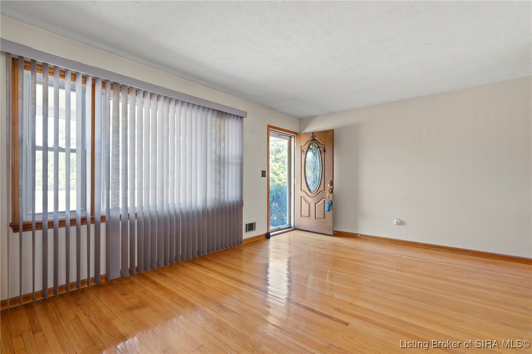 7309 Cane Run Road Louisville, KY 40258 - Photo 8 of 46 Gallery Image 8