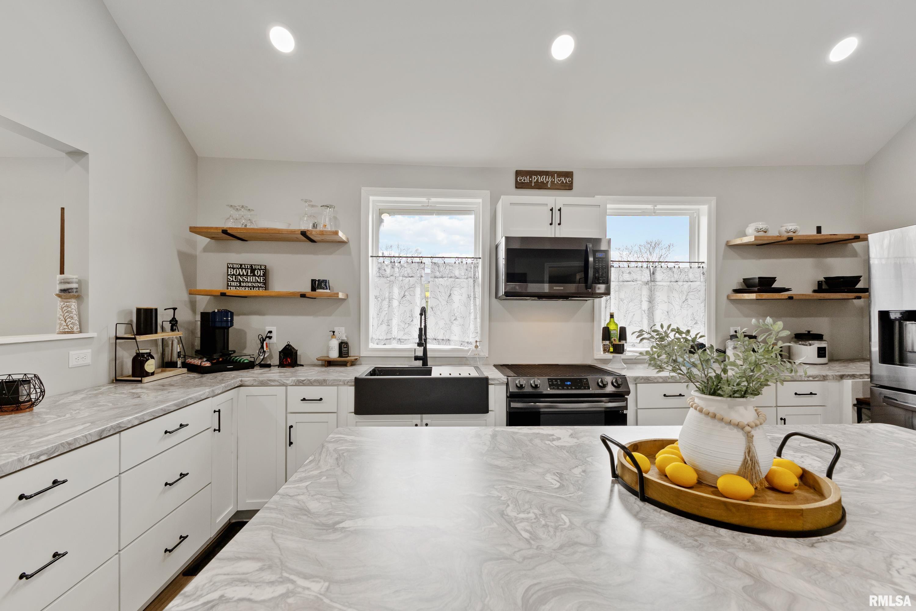 1717 Cedar Street Quincy, IL 62301 - Photo 7 of 23