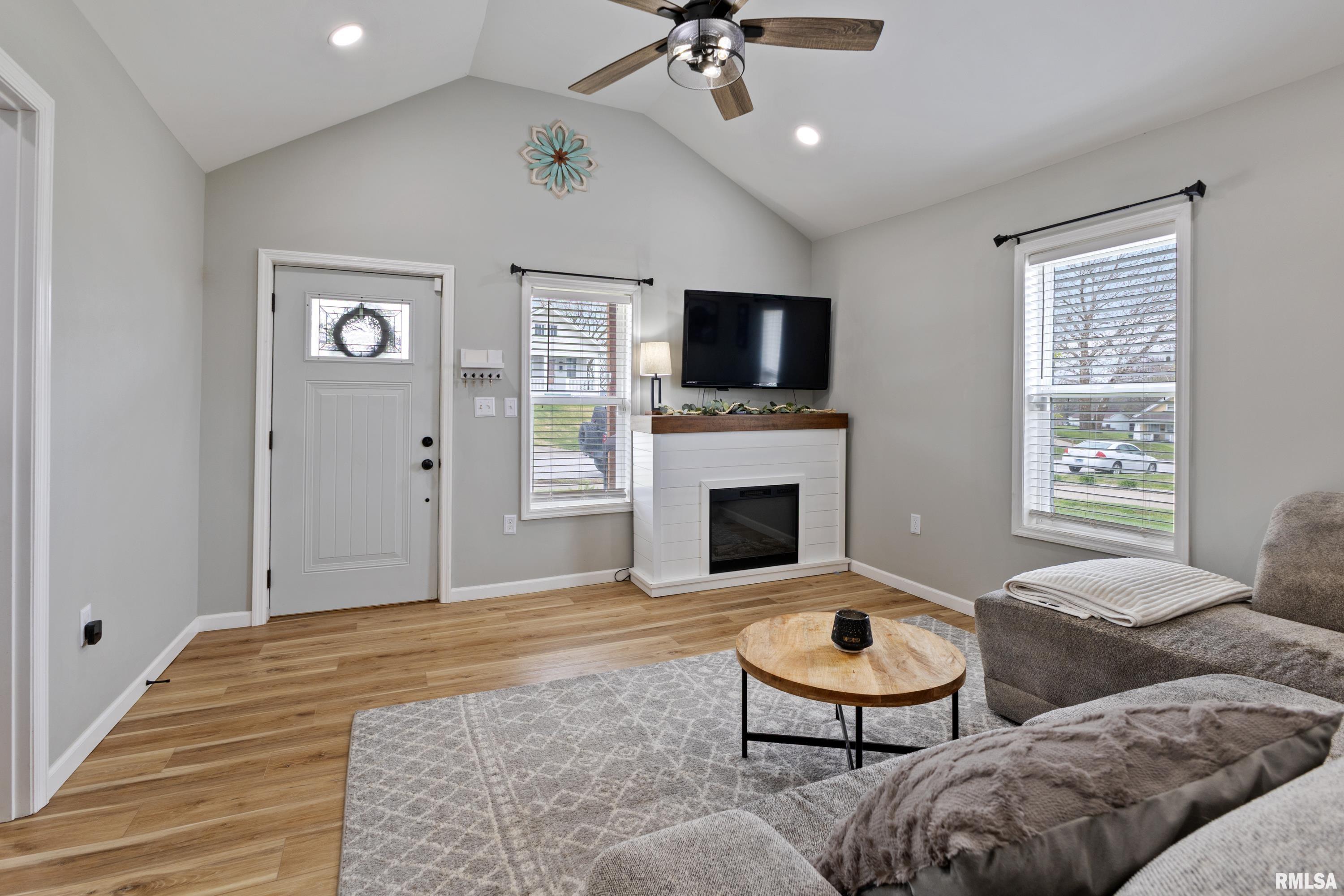 1717 Cedar Street Quincy, IL 62301 - Photo 8 of 23