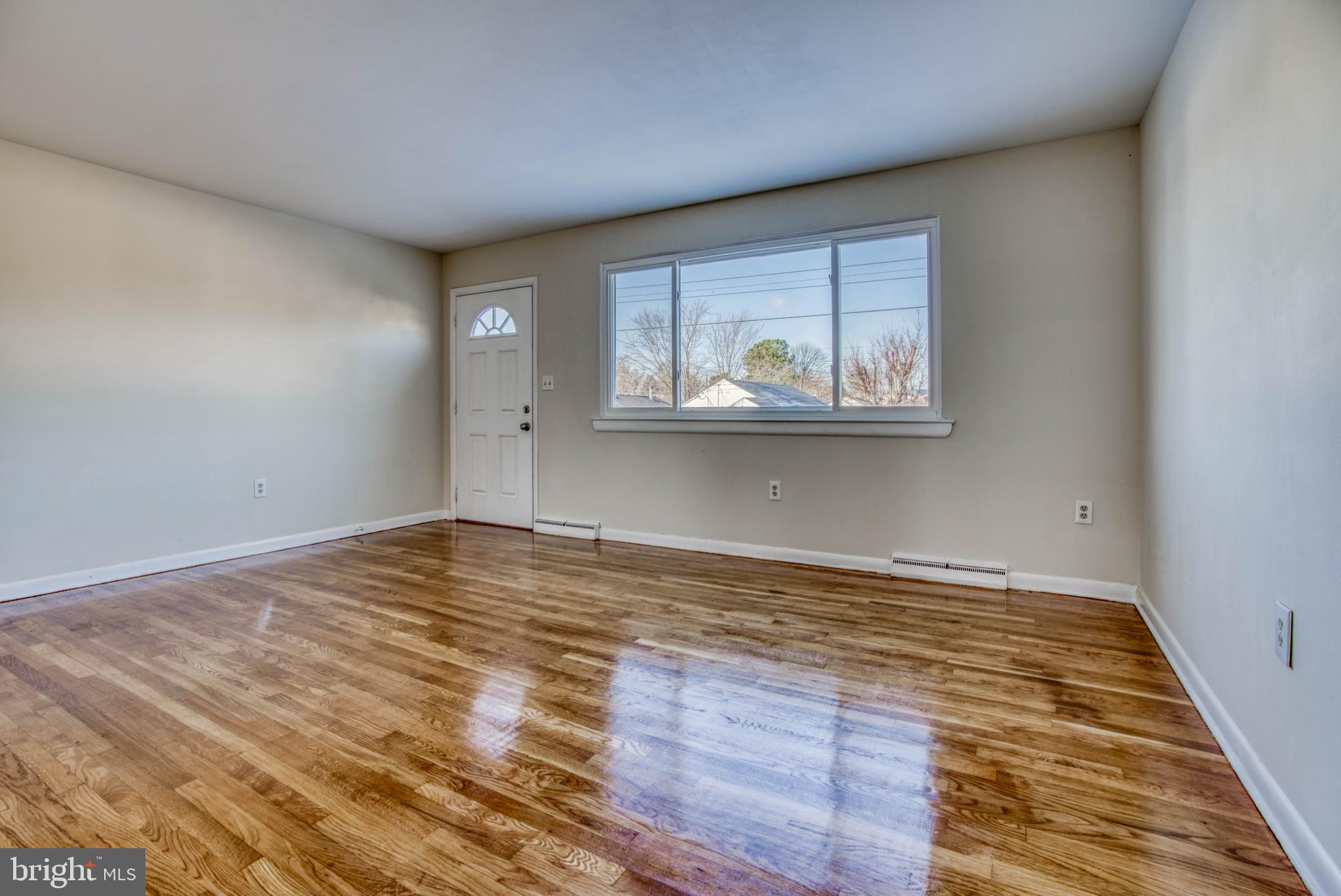 303 Cresswell Road Baltimore, MD 21225 - Photo 9 of 44 Gallery Image 9