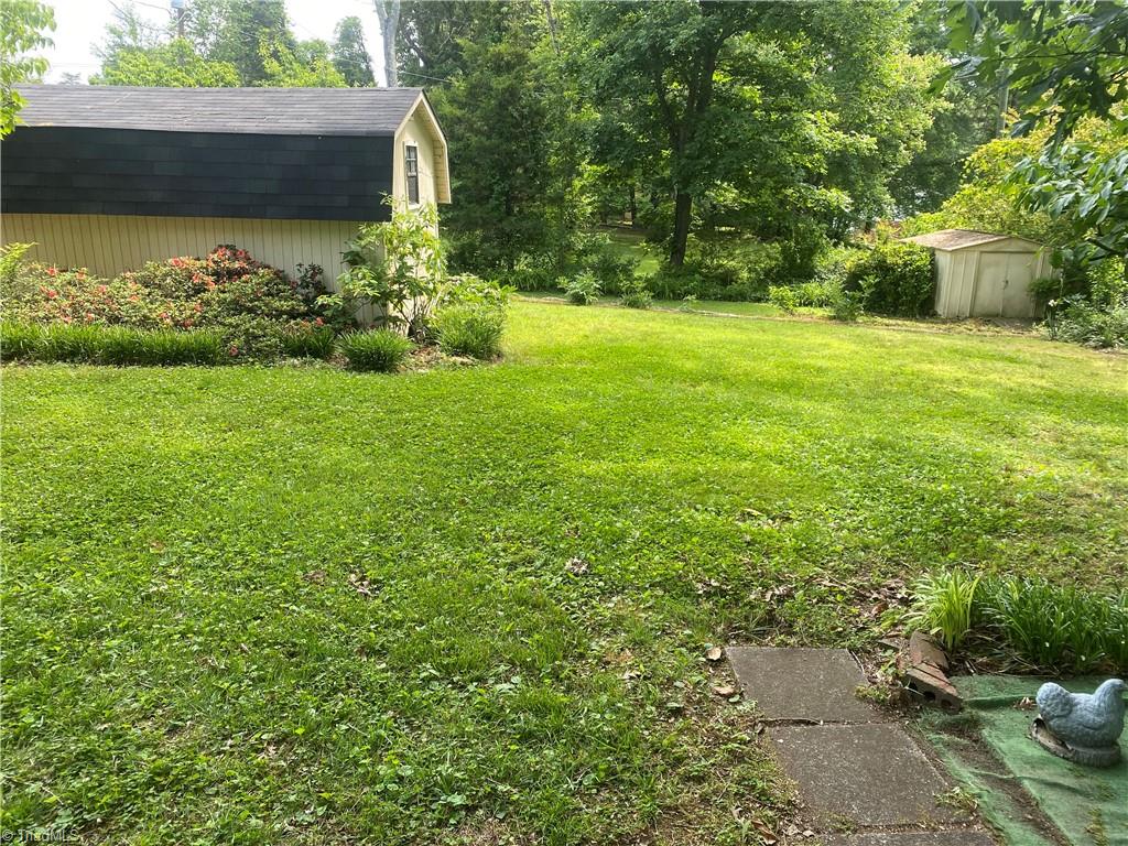 3904 Lewiston Road Summerfield, NC 27358 - Photo 3 of 13