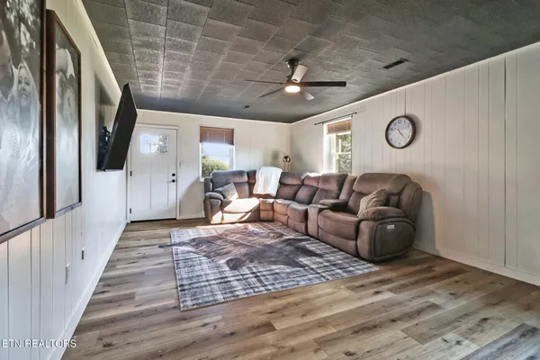 $489,000 | 109 Scenic Hill Drive, Spring City, TN 37381