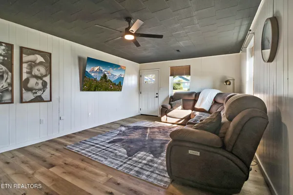 $489,000 | 109 Scenic Hill Drive, Spring City, TN 37381