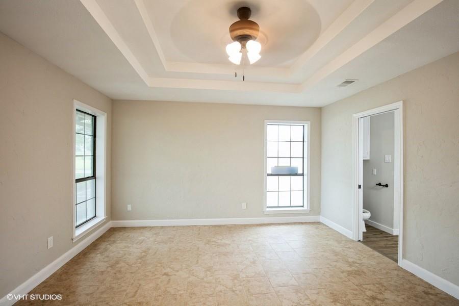 19179 State Highway 64 Canton, TX 75103 - Photo 12 of 15 a view of an empty room with a window