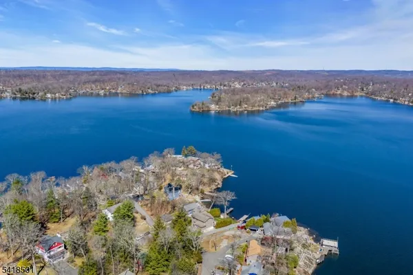 $1,500,000 | 7 Wildwood Shores Drive, Hopatcong, NJ 07843