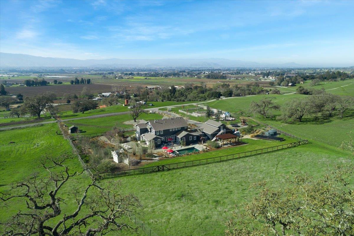 7670 Crews Road Gilroy, CA 95020 - Photo 63 of 83