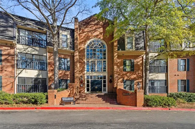 $287,500 | 23103 Plantation Drive Northeast, Unit 103, Atlanta, GA 30324