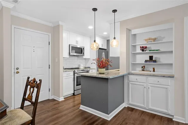 $287,500 | 23103 Plantation Drive Northeast, Unit 103, Atlanta, GA 30324