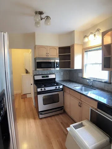 $3,100 | 31 Gilbert Road, Unit 2, Belmont, MA 02478