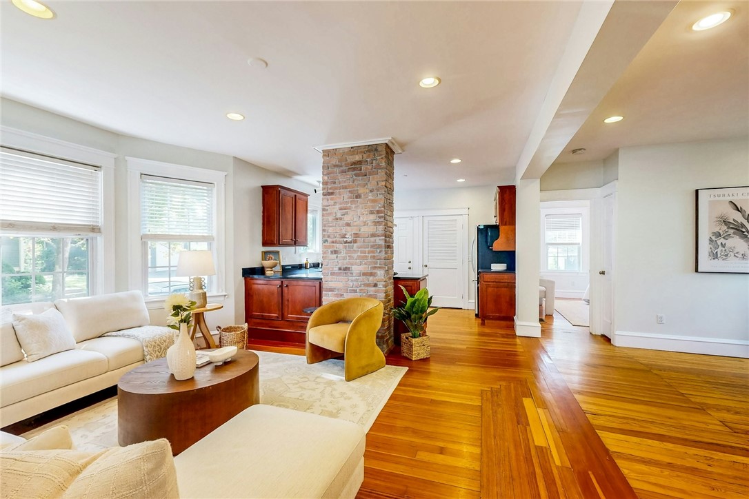 135 6th Street, Unit 1 Providence, RI 02906 - Photo 5 of 21