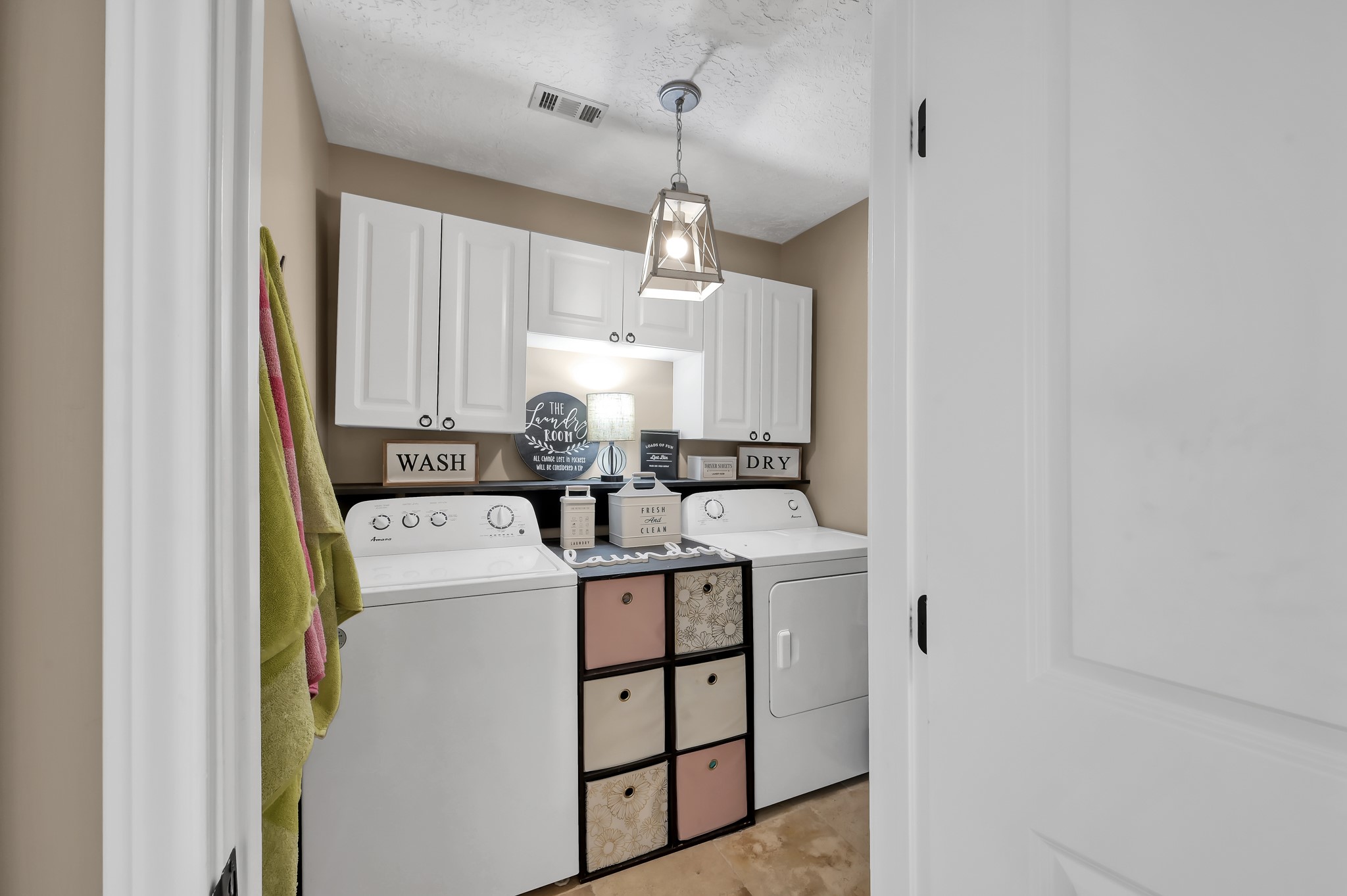 13685 Tommy Smith Road Conroe, TX 77306 - Photo 27 of 50 Utility room with a surprise nook (not pictured) - must see in person!!