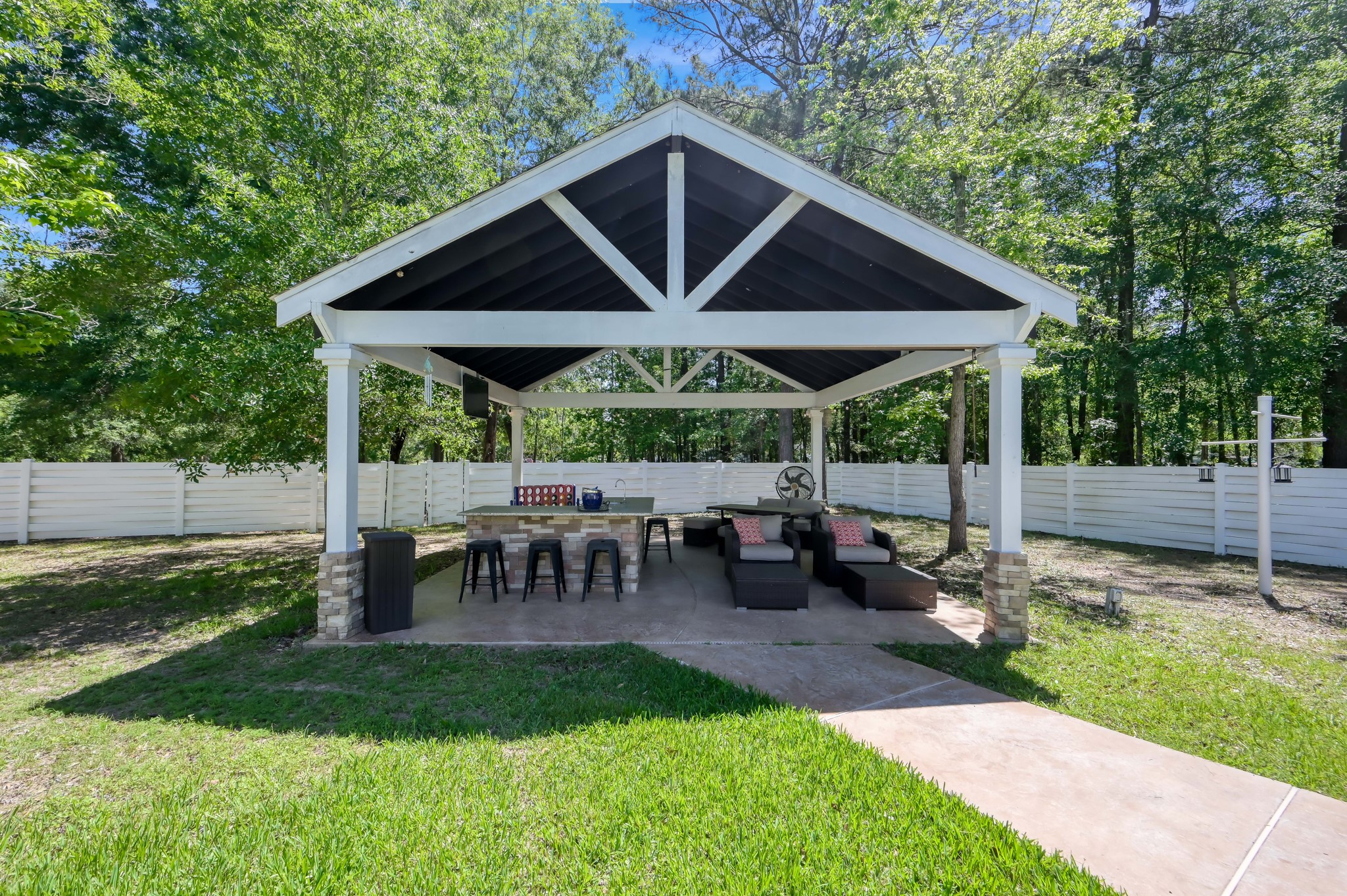 13685 Tommy Smith Road Conroe, TX 77306 - Photo 37 of 50 Party Pavillion - with a partial kitchen