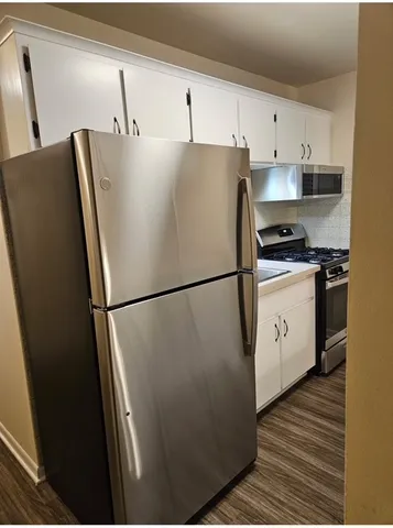 $1,300 | 5617 6th Avenue, Unit 3C, La Grange, IL 60525