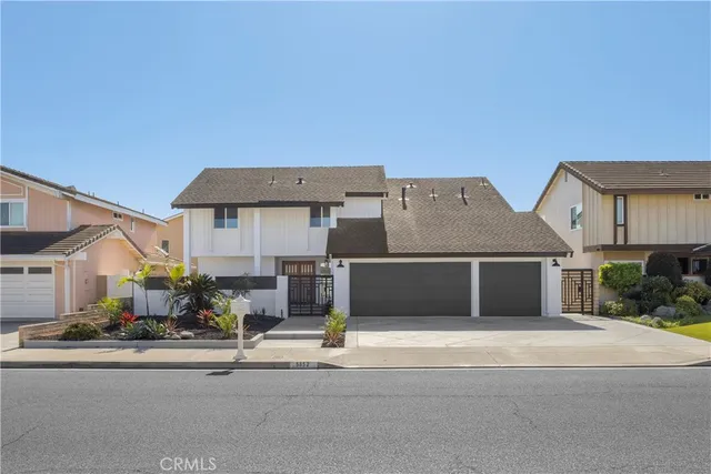 $2,299,000 | 5852 Bellfield Lane, Huntington Beach, CA 92648