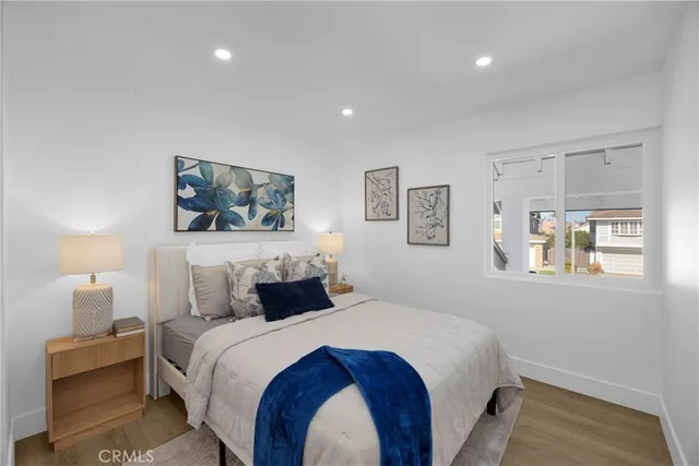 $2,299,000 | 5852 Bellfield Lane, Huntington Beach, CA 92648