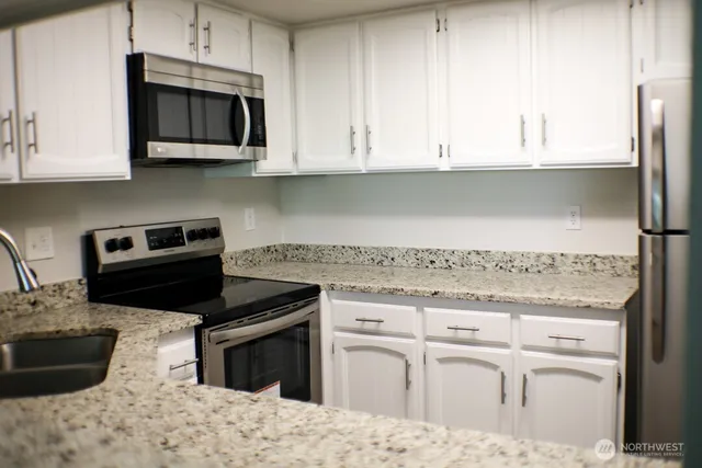 $350,000 | 2611 Northeast 4th Street, Unit 234, Renton, WA 98056