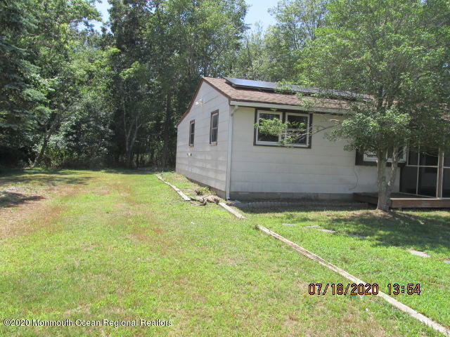 112 Marine Road Waretown, NJ 08758 - Photo 3 of 10 IMG_1716