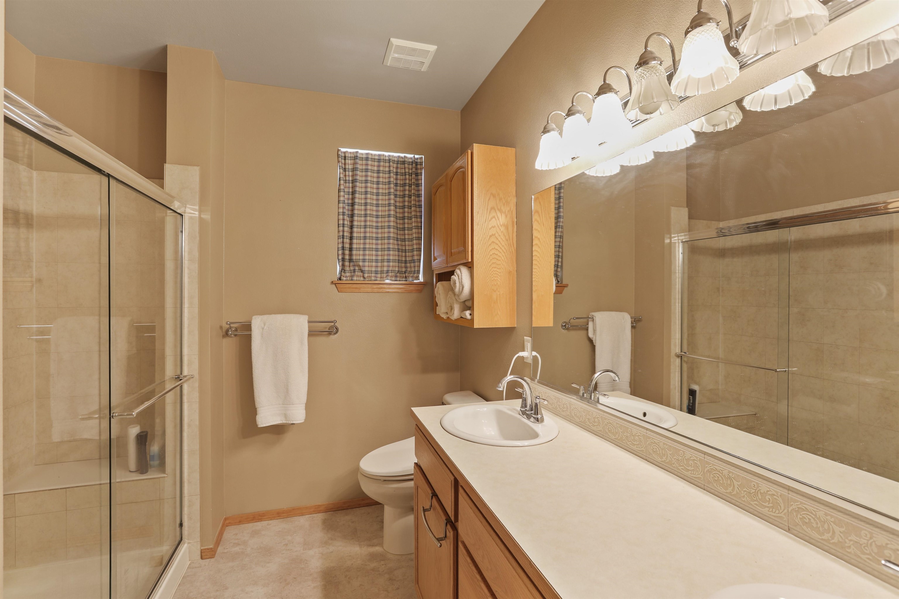 16317 North McKinnon Lane Colbert, WA 99005 - Photo 6 of 36